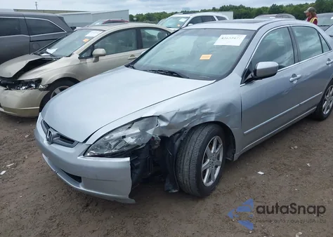 2003 Honda Accord 3.0 Ex z USA, uszkodzony, nr VIN 1HGCM66533A055825